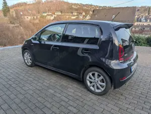 Volkswagen up! GTI