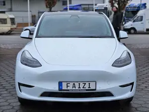 Tesla Model Y Long Range Dual AWD Bild 2
