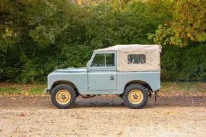 Land Rover Series Santana Serie II Bild 3