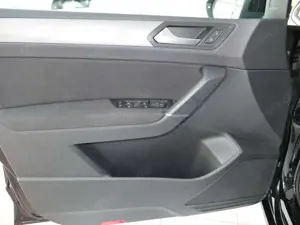 Volkswagen Touran Touran 1.5 TSI DSG*AHK*NAVI*+AppC.*LM*RFK Bild 4