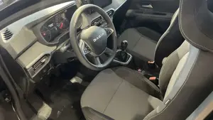 Dacia Jogger Extreme+ TCe 110 Bild 4