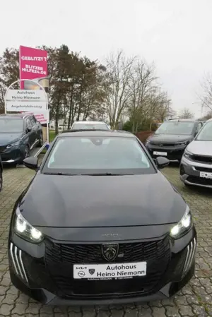 Peugeot 208 Allure PT 100 *NAVI*DAB*LED*RFK*LM*SH*TEMP*TWA* Bild 2