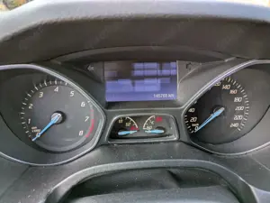 Ford Focus Focus Turnier 1.0 EcoBoost Start-Stopp-System SYNC Bild 5