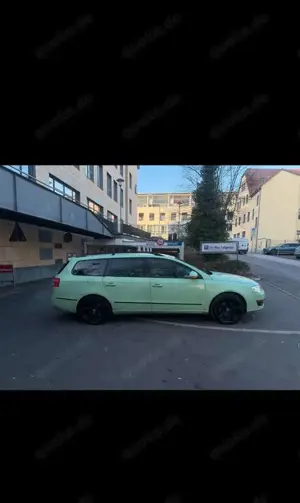 Volkswagen Passat Variant 2.0 TDI Comfortline Bild 4