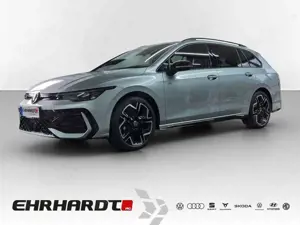 Volkswagen Golf VIII Variant 1.5 eTSI DSG R-Line AHK*HUD*IQ-LIG...