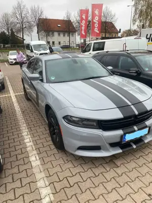 Dodge Charger SXT 3.6L V6/RÜCKFAHRKAMERA/CARPLAY Bild 4