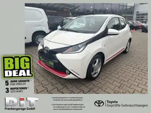Toyota Aygo 1.0 x-play touch Kamera, USB, BT, Radio, AUX