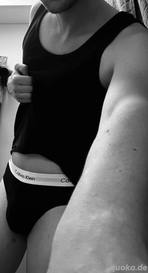 Suche junge Frau für Treffen (TG)