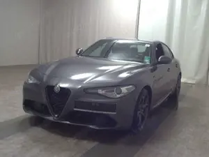 Alfa Romeo Giulia 2.2 JTDM Sprint Navi Xenon RFK Memory AHK Bild 2
