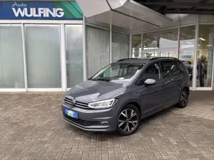 Volkswagen Touran Comfortline 1.5 TSI DSG 7-Sitzer AHK ACC
