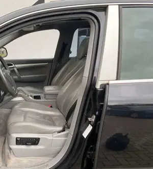 Porsche Cayenne S V8 Pano Leder Bi-Xenon Navi STHZ Bild 5