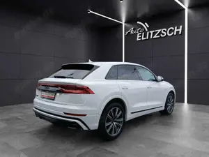 Audi Q8 55 TFSI e quattro 2 x S line AHK LUFT NAVI 21" Bild 5