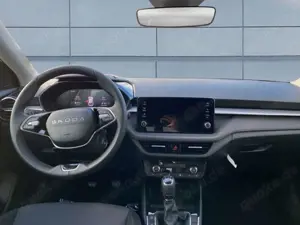 Skoda Fabia Tour 1,0TSI 95PS KESSY LED ALU KAMERA Bild 5