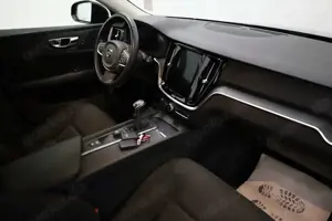 Volvo V60 D3, Navi,LED,PDC v.h.,Carplay,ACC Bild 3