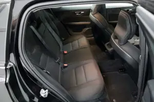 Volvo V60 D3, Navi,LED,PDC v.h.,Carplay,ACC Bild 5
