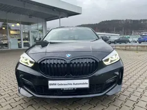 BMW 118 d A Lim. M Sport 17''LM LED Fernlichtass.Navi Lenk Bild 3