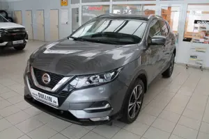 Nissan Qashqai 1,7 dCi N-Connecta 4x4 Anhängerzug Bild 4