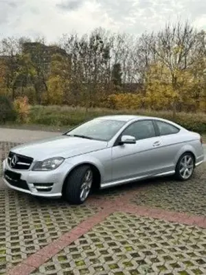 Mercedes-Benz C 180 C Coupe C 180 CGI BlueEfficiency AMG Line