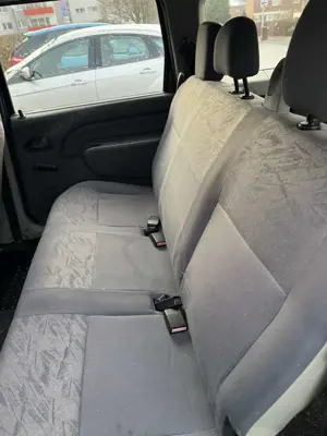 Dacia Logan MCV 1.4 (Auto Springt Nicht An ) Bild 5