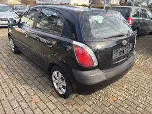 Kia Rio 1.4 EX Basis Bild 3