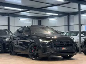 Audi SQ8 CRBN*#SITZ*PANO*AHK*NGHTV*BO*HUD*ACC*VOLL!
