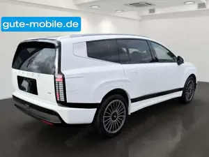 Hyundai IONIQ 7-Sitzer UNIQ Allrad Panoramadach Bild 4