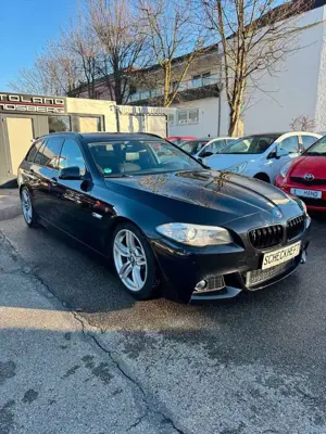 BMW 520 Touring 520 d*M-PAKET*AUTOM*CARPLAY*AHK*SHZ*PDC*