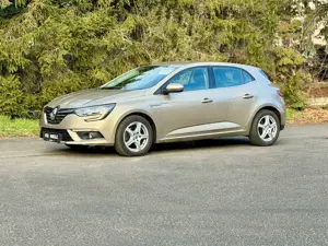 Renault Megane Intens +KEYLESS+DAB+TEMPOMAT+TEILLEDER+AMBIENTE+