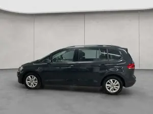 Volkswagen Touran 2.0 TDI SCR Comfortline Bild 2