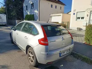 Citroen C4 C4 VTi 120 90 Jahre Bild 2