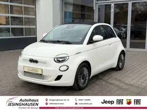 Fiat 500e +Rückfahrkam.+Klimaaut.+Keyless+Tempomat