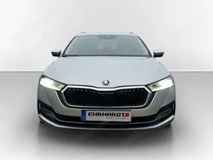 Skoda Octavia Combi 2.0 TDI Style HEADUP*VIRTUAL*LED*ACC*NAV*... Bild 2