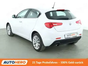 Alfa Romeo Giulietta 1.4 Turbo Super*NAVI*TEMPO*PDC*SHZ* Bild 4