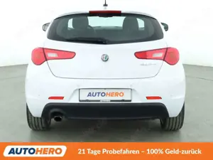 Alfa Romeo Giulietta 1.4 Turbo Super*NAVI*TEMPO*PDC*SHZ* Bild 5
