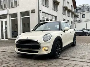 MINI One Blackyard PANO NAVI SITZHZG TEMPOMAT