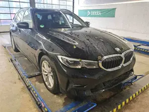 BMW 320 dA Advantage Laser ACC 1. Hand Bild 2