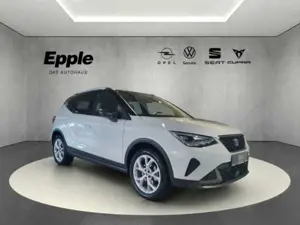 SEAT Arona FR Navi LED . ACC Apple CarPlay PDC Kamera Klimaau