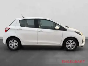 Toyota Yaris 1.0 Comfort Kamera Fernlichtassistent Bild 5