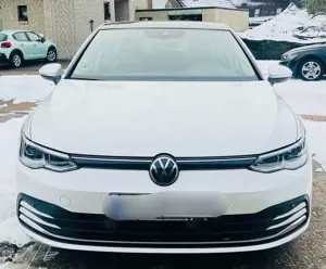 Volkswagen Golf E TSI 1ST Edition