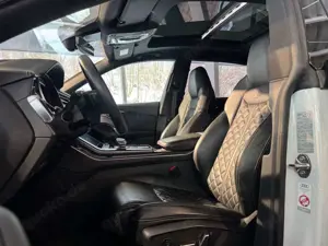 Audi SQ8 4.0 TDI PANO/HUD/STDHZG/ALLRADLENK/RAUTE Bild 5