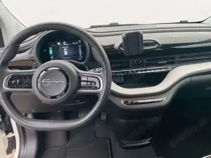 Fiat 500e Action 23,8 kWh KLIMA Bild 5