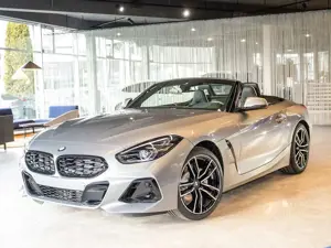 BMW Z4 sDrive20i SPRING DEAL mit 8.040 EUR ERSPARNIS
