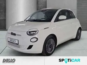 Fiat 500e Klimaautomatik Apple CarPlay Android Auto Fahrerpr