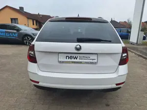 Skoda Octavia Combi Ambition 4x4 Bild 4