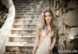 Darstellerinnen für Erotikproduktionen gesucht (hervorragender Verdienst & Anonymität garantiert)