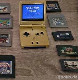 Gameboy Advance SP Gold mit einigen Gameboy Spielen