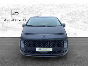 Hyundai STARIA Signature 2WD Bild 3