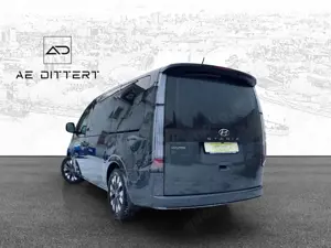 Hyundai STARIA Signature 2WD Bild 4