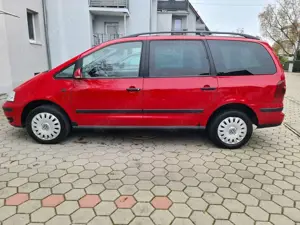 Volkswagen Sharan Sharan Diesel 2.0 TDI DPF Trendline Bild 4