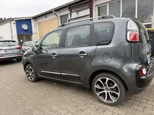 Citroen C3 Picasso Selection 1. Rentnerhand Bild 3